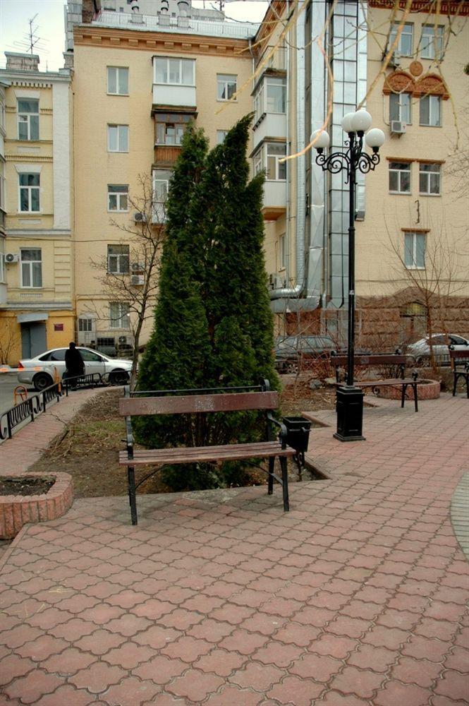 Pecherskie Lipki Hotell Kiev Eksteriør bilde