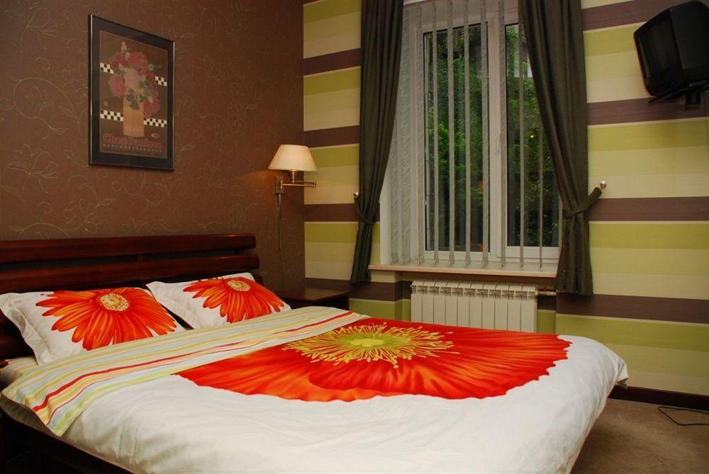 Pecherskie Lipki Hotell Kiev Eksteriør bilde